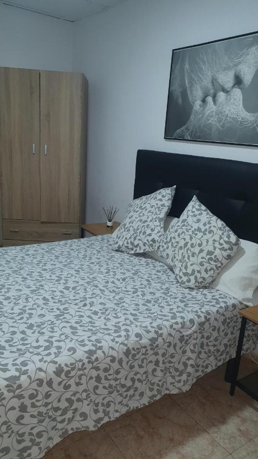 Hostal Sol Celeste Льорет-де-Мар Екстер'єр фото