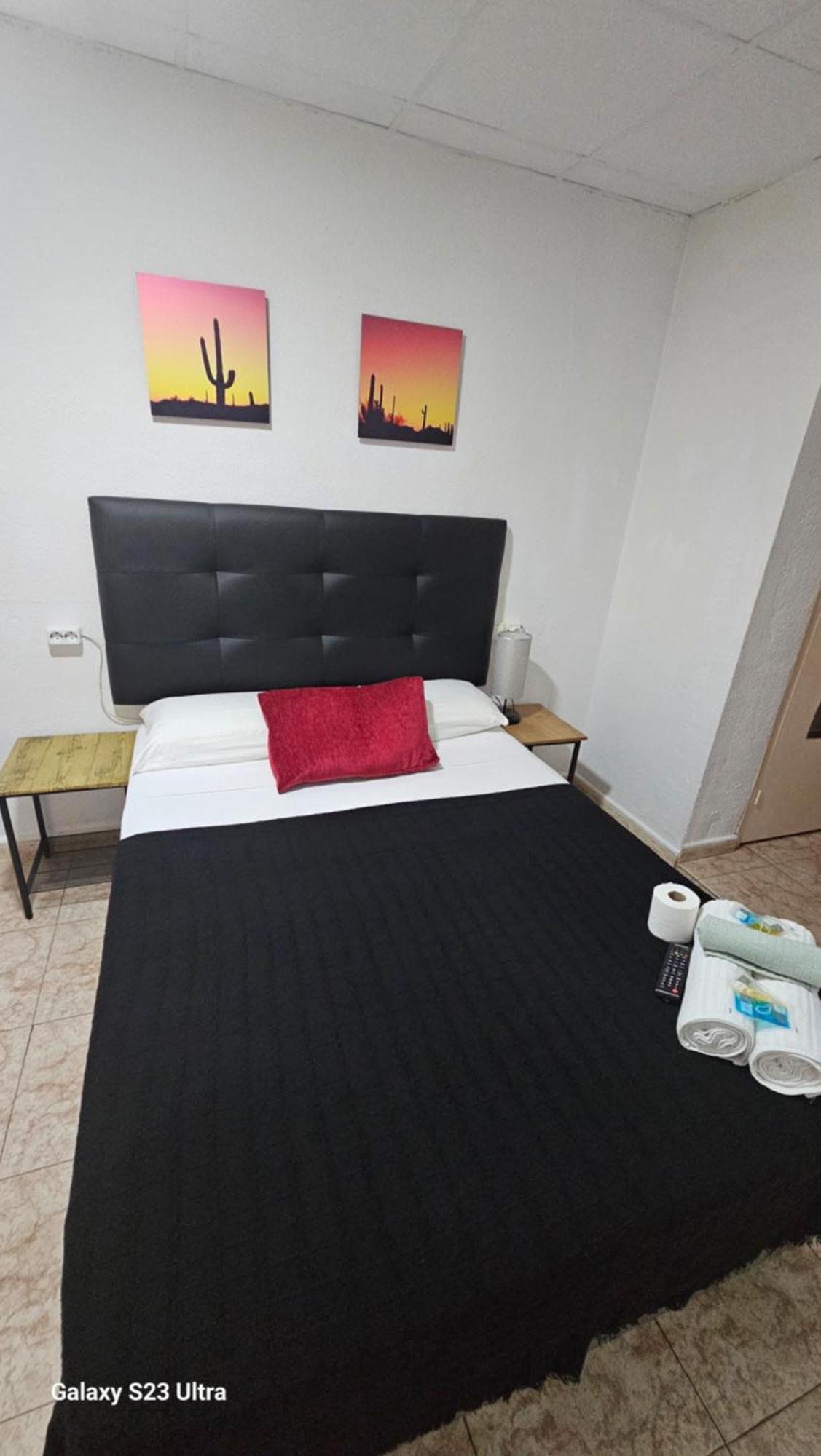 Hostal Sol Celeste Льорет-де-Мар Екстер'єр фото