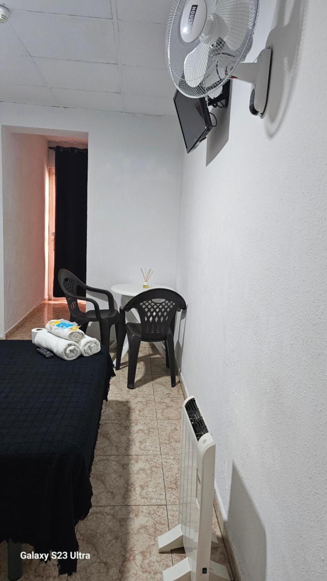 Hostal Sol Celeste Льорет-де-Мар Екстер'єр фото